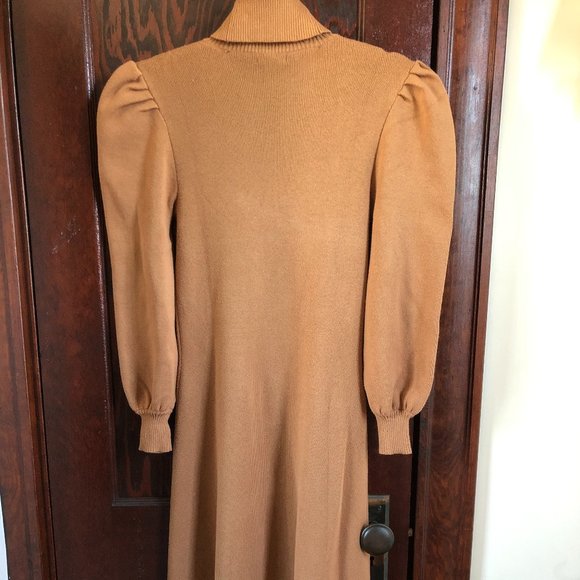 Women's Puff Long Sleeve Sweater Dress - Picture 4 of 4